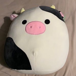 Connor the cow Squishmallow
